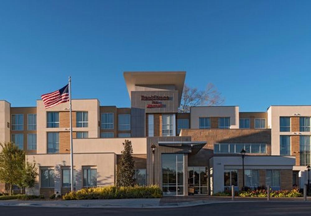 Rodeway Inn Hazlehurst Bagian luar foto