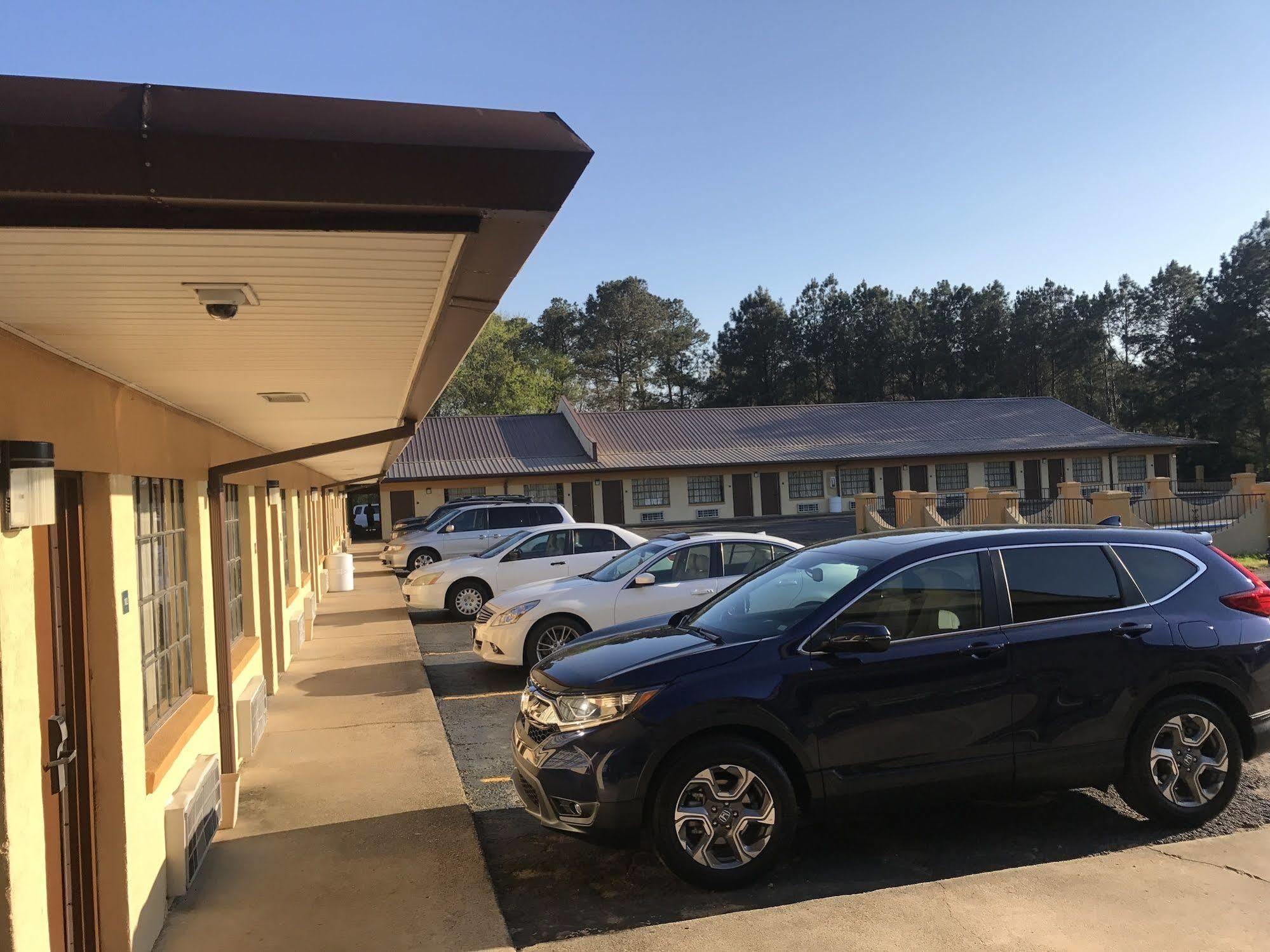 Rodeway Inn Hazlehurst Bagian luar foto